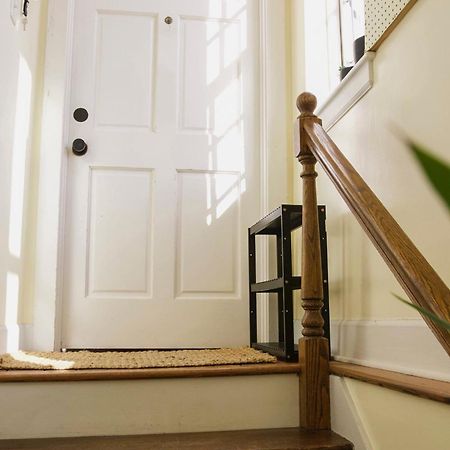 Charming 1885 Parlor Loft Downtown Savannah Stay Exterior photo